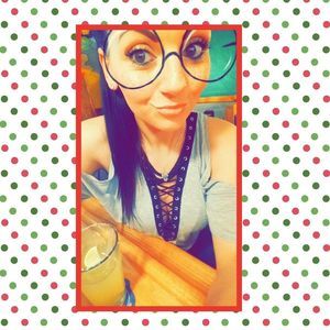 Meet your Posher, Brooke